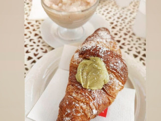 C'est La Vie Bakery E Pâtisserie
