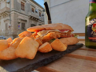 Paradise Hamburger E Chips