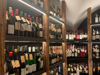 Sot E Sora Wine Food