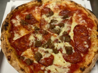 L'angolo Della Pizza