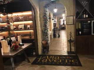 La Via Delle Taverne