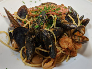 Trattoria Pizzeria Da La Mora