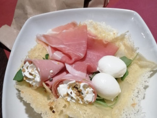 Retro Trattoria Gourmet
