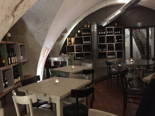 Sunrise Winebar