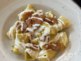Oro Bistro