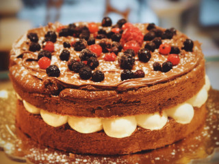 Gnam Bakery Cafe