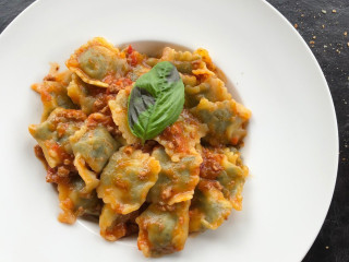 Apricus Osteria