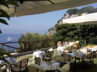 Capri Garden
