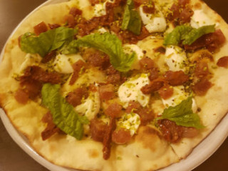 Pizzeria La Bomba