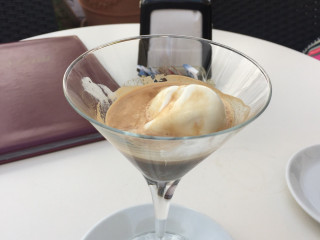 Parisi Cafe