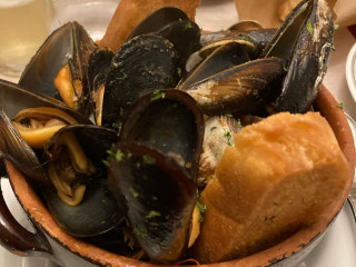 Trattoria Archivolto Mongiardino