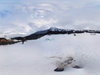 Les Montagnards