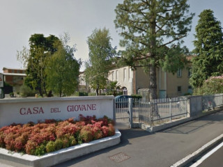 Casa Del Giovane