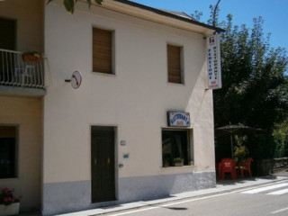 Bar Pensione Leoncino Di Veronesi Giulia