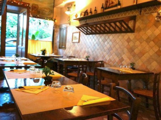 Pizzeria La Grotta Degli Angeli Di Ghoniem Ahmed Tawf Ik Ahmed