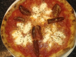 L'angolo Della Pizza