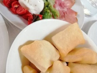 Ai Tre Volti Di Buscardo Lorella Fernanda E C