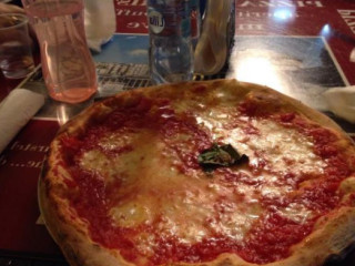 Pizza In Piazza
