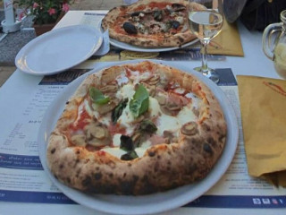 Pizzeria Spaccanapoli Di Coppola Mariarosaria E Iacomino Umberto
