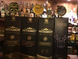 The Black Lodge Irish Pub S