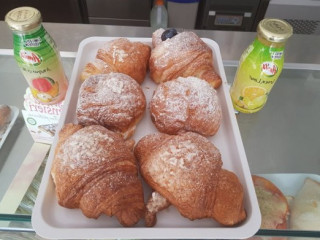Jolie Di Lazzati Simone