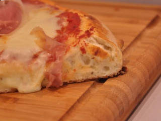 Pizzeria Il Trancio Rosso Di Grattoggi Claudio