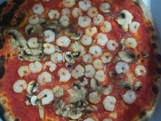 Nicos Pizza