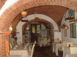 Il Cantinone