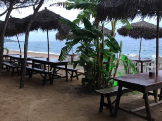 Sard Cafe Rock Sun