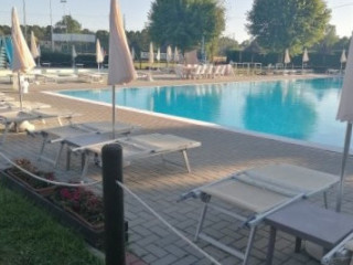 Piscina Di Castelnuovo