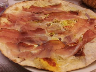 Accipizza!