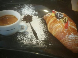 Emotion Cafe