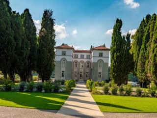 Villa Monty Banks