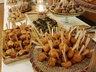 16 Libbre Bakery Cafe