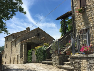 Il Girone Dei Golosi Del Castello Della Pieve