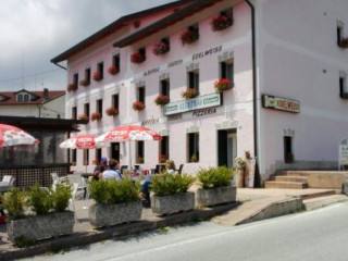 Albergo Pizzeria Edelweiss