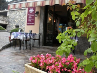 Vineria Monica