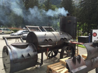 Biathlon Inn Inn Catering