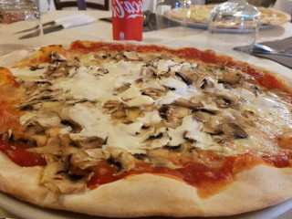 Pizzeria Bisteccheria La Fontanella