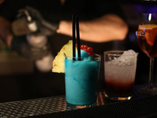 Cafe Zhivago