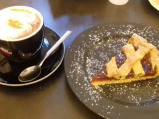 Pan And Cake