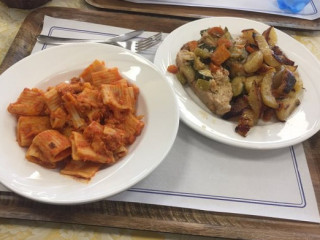 Pizzeria La Rustica Di Angelucci Giampiero