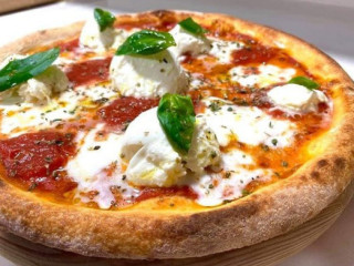 Girotondo Di Pizza Via Ridola