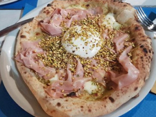 Summer Pub. Pizzeria, Beach Club