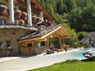 Notre Maison