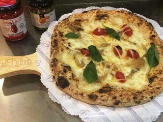 Betra Pizza Food