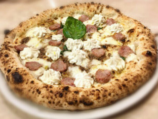 La Lanterna Pizzeria