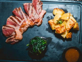 D4 Cafe Restaurant Winebar