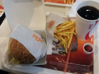 Max Burgers