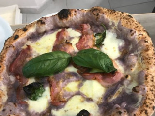 Bacon's Pizza